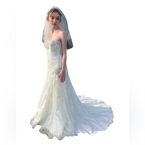 NWT David's Bridal strapless beaded wedding dress sz 6